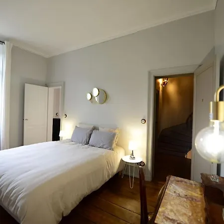 Le Twelve Guest house